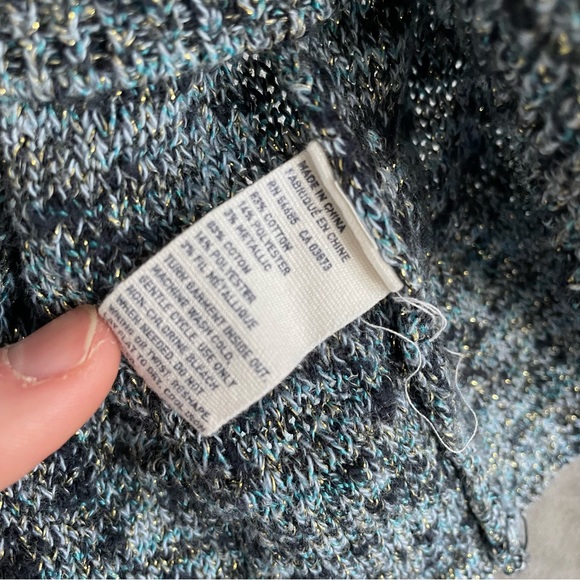 Blue & Black Sweater - Picture 5 of 9